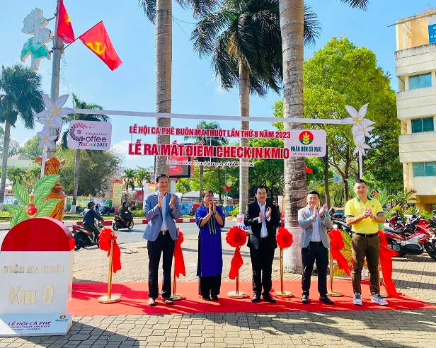 Phân Bón Cà Mau - Nhà Tài Trợ Vàng Của Lễ Hội Cà Phê Buôn Ma Thuột – Đắk Lắk