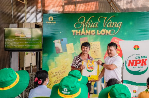 Trúng Ngay Giải Thưởng Tưng Bừng Mùa Vàng Thắng Lớn Vui Mừng Nào Hơn